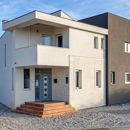 Studio Apartment Doki Basement Pula Exterior foto