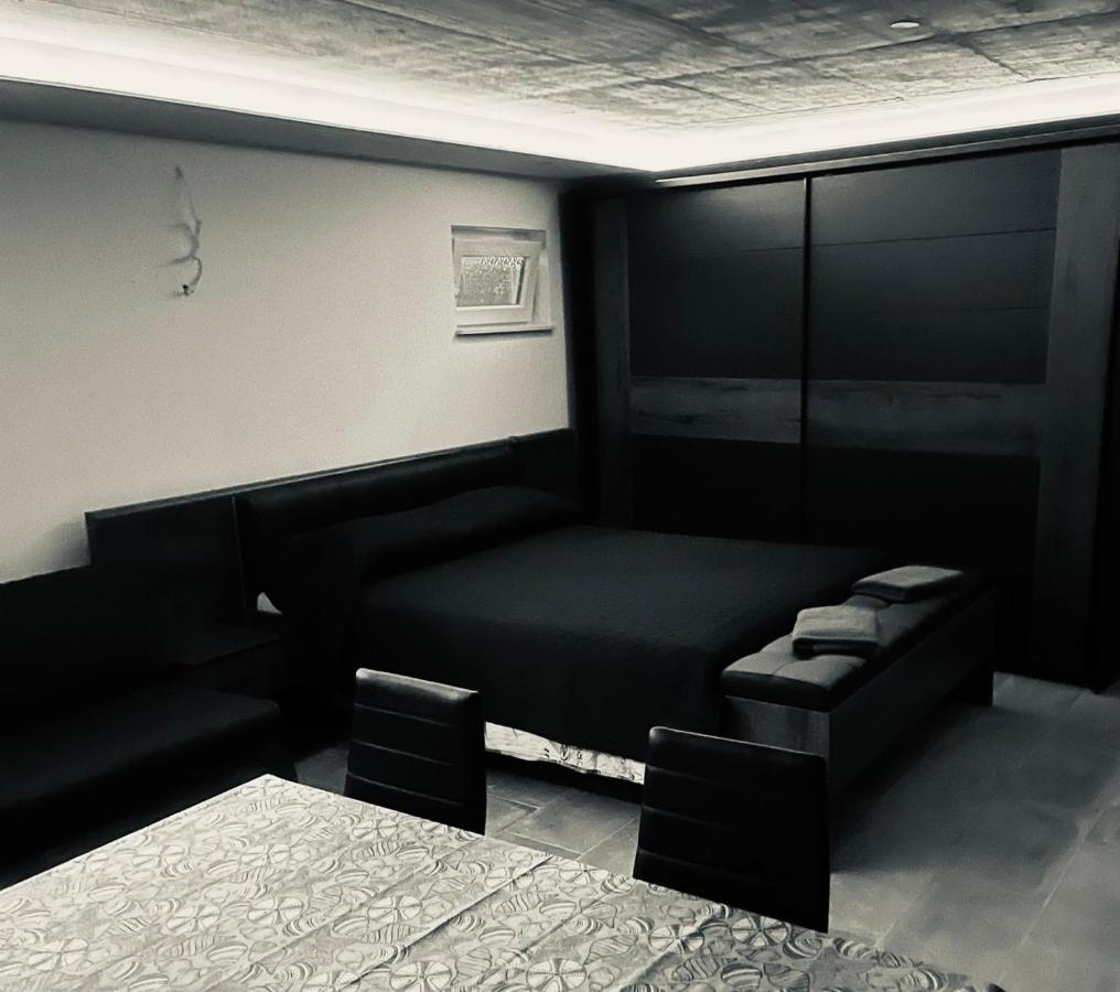 Apartment Doki Basement *