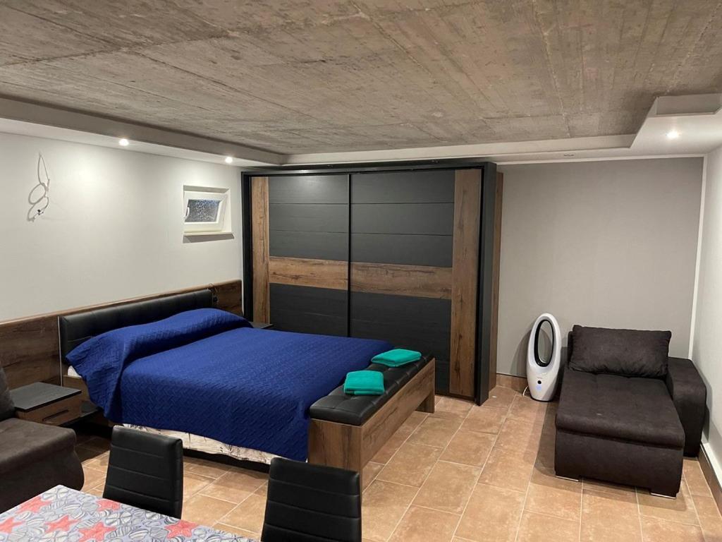 Apartment Doki Basement *