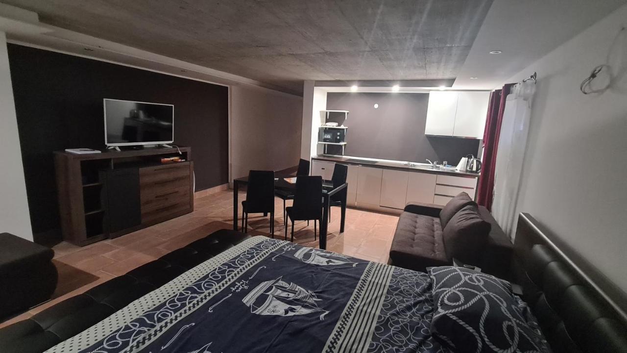 Doki Basement Apartment